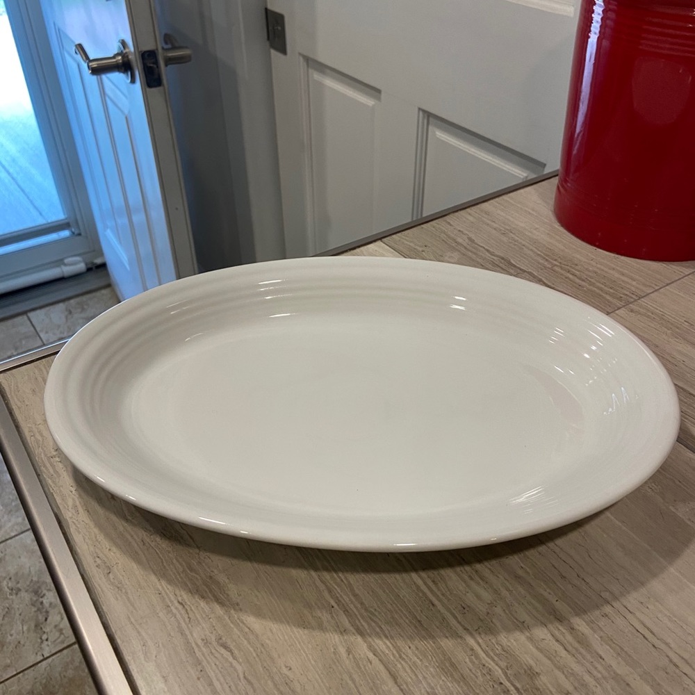 FIESTAWARE large white oval platter 🤍